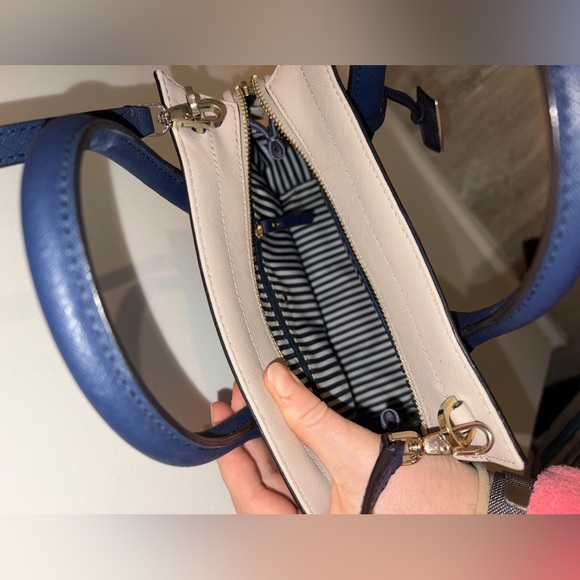 Kate Spade Color Block Purse. Like NEW - no visible marks/stains. - Picture 4 of 5